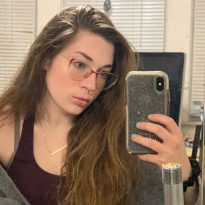 Meet your Posher, Samantha